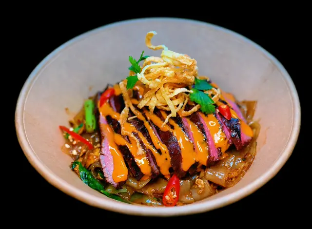 Two Sisters pad see ew — wide rice noodles, Chinese broccoli, egg